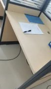 89新辦公桌五折出售