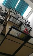 89新辦公桌五折出售