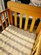 babycare實(shí)木床九成新，幾乎沒用